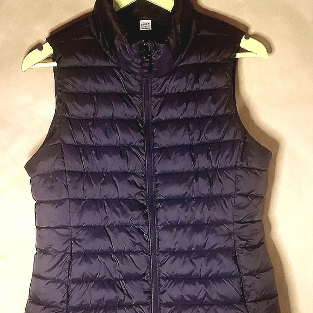 Old Navy Puffer Vest